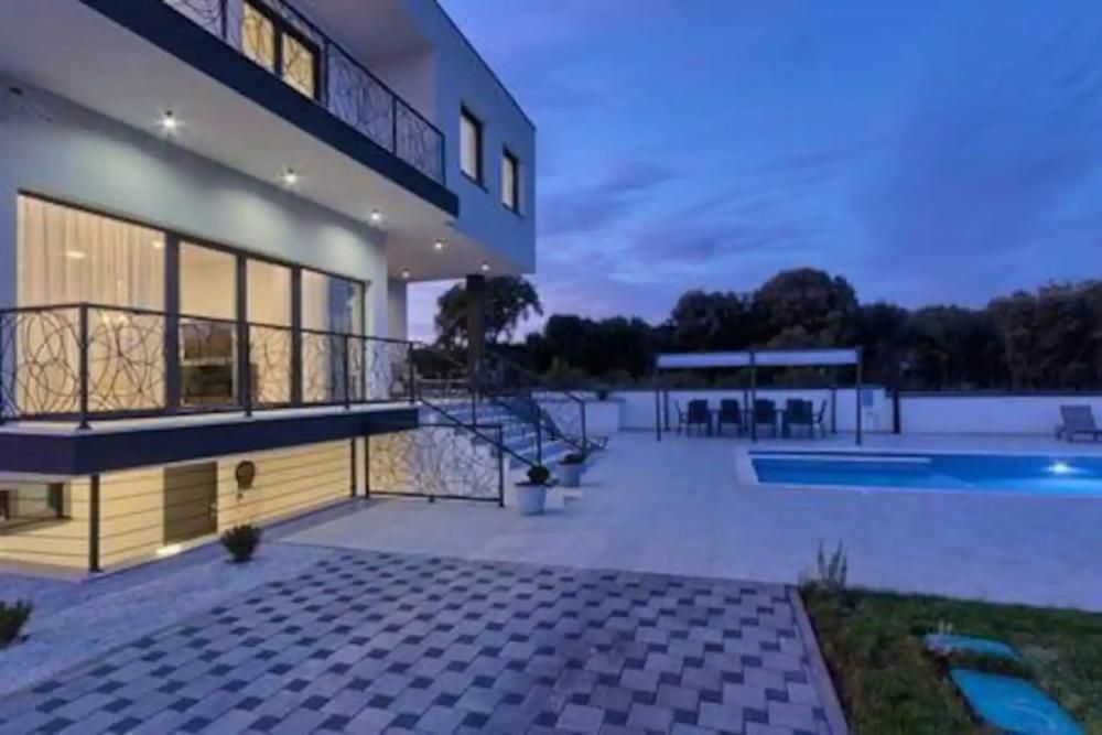 Вилла в Пуле, Хорватия, 570 м² - фото 2