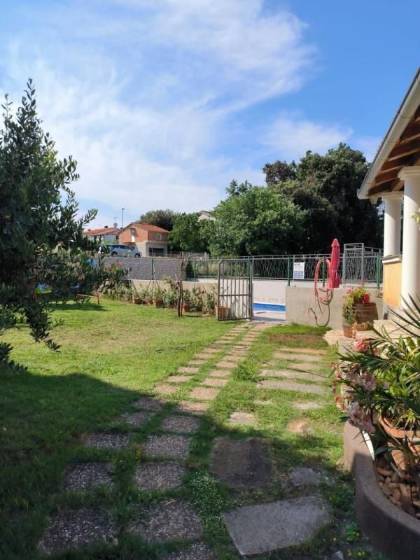 Отель, гостиница в Пуле, Хорватия, 400 м² - фото 4