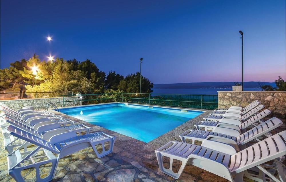 Отель, гостиница в Омише, Хорватия, 700 м² - фото 5