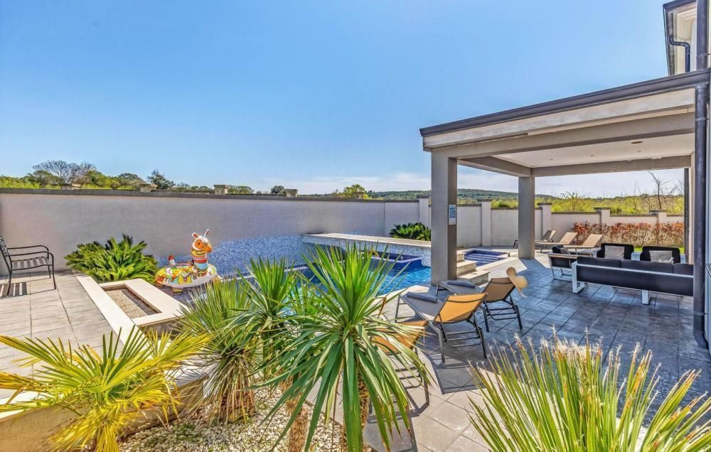 Вилла в Медулине, Хорватия, 380 м² - фото 5