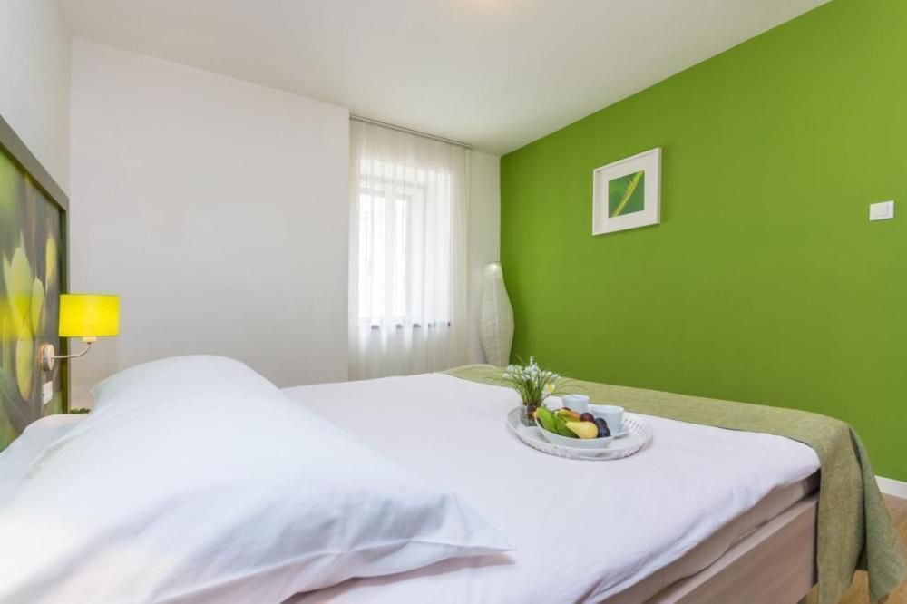 Отель, гостиница в Порече, Хорватия - фото 5