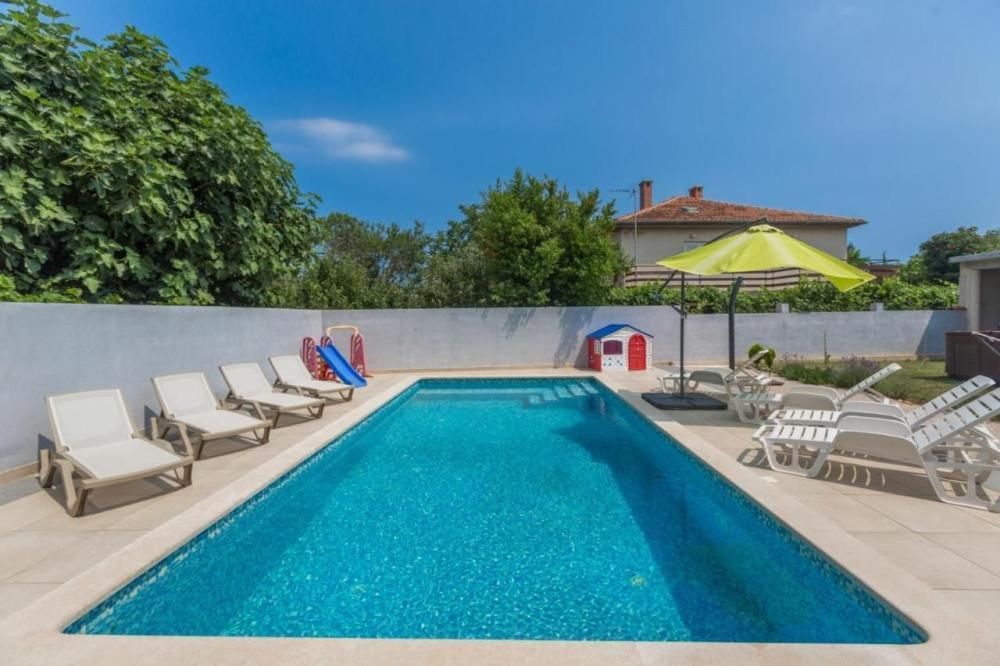 Отель, гостиница в Медулине, Хорватия, 900 м² - фото 5