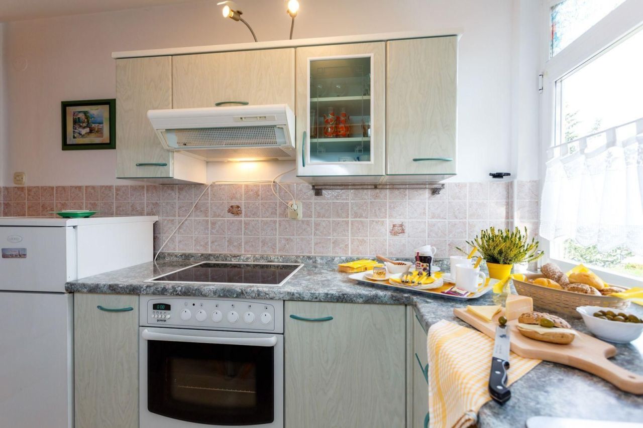 Отель, гостиница в Малинска-Дубашнице, Хорватия, 300 м² - фото 5