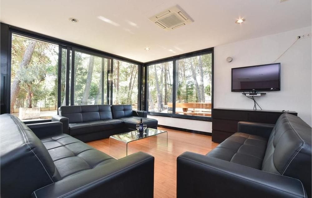 Отель, гостиница в Омише, Хорватия, 700 м² - фото 8