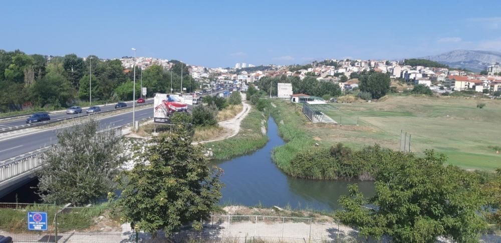 Отель, гостиница в Сплите, Хорватия, 2 600 м² - фото 9