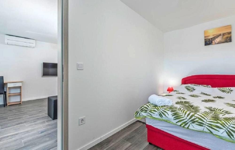 Вилла в Ровини, Хорватия, 304 м² - фото 9