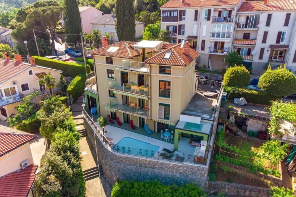 Вилла в Опатии, Хорватия, 410 м² - фото 9