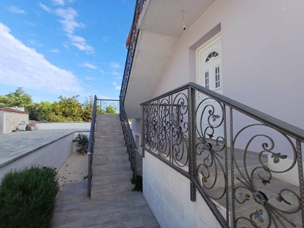 Вилла в Примоштене, Хорватия, 240 м² - фото 9