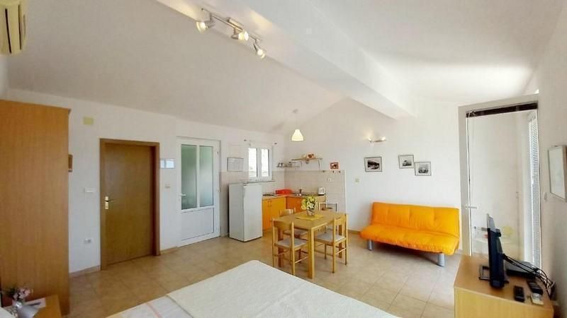 Отель, гостиница Živogošće, Хорватия, 140 м² - фото 9