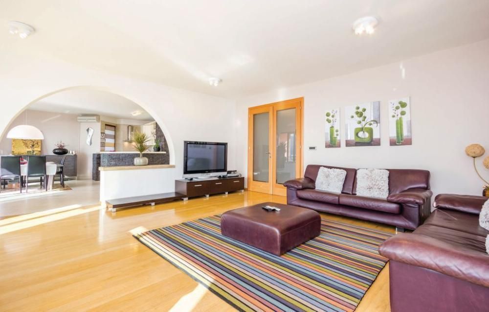 Вилла в Риеке, Хорватия, 300 м² - фото 10