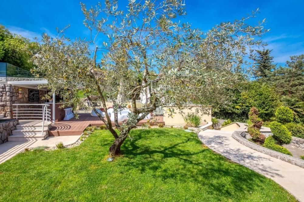 Отель, гостиница в Ловране, Хорватия, 700 м² - фото 10