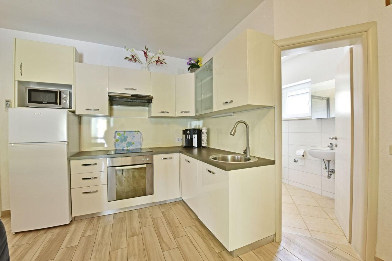 Отель, гостиница в Порече, Хорватия, 280 м² - фото 11