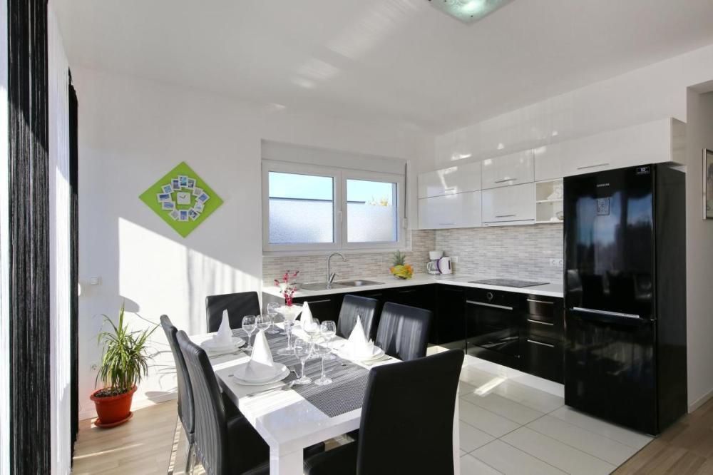 Отель, гостиница Zaton, Хорватия, 235 м² - фото 12