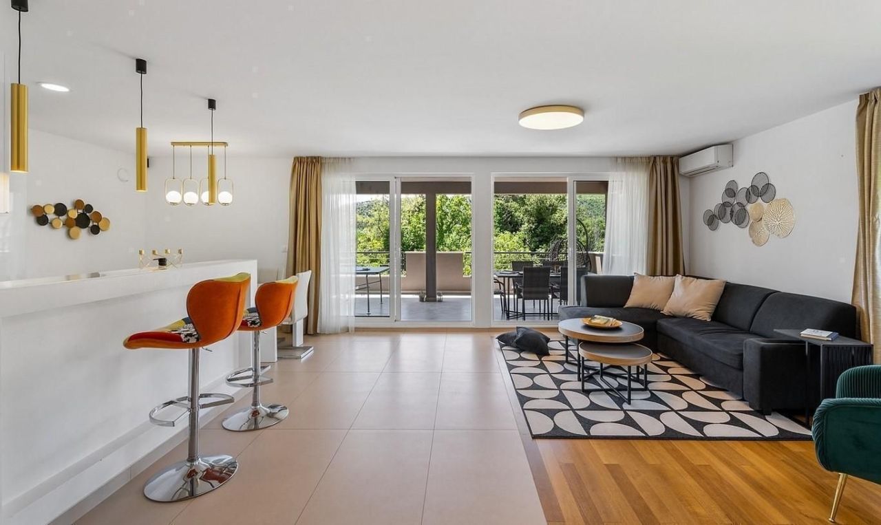 Вилла в Омише, Хорватия, 220 м² - фото 12