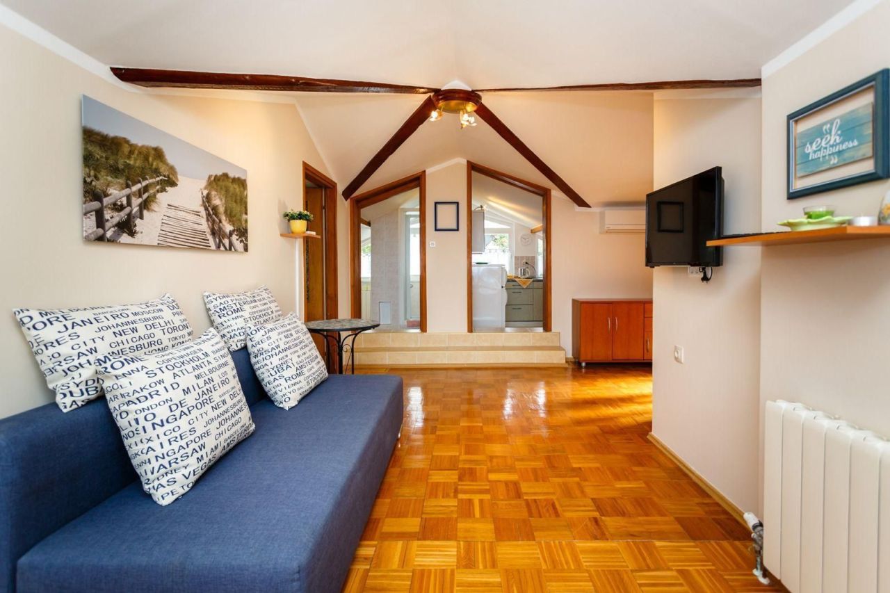 Отель, гостиница в Малинска-Дубашнице, Хорватия, 300 м² - фото 12