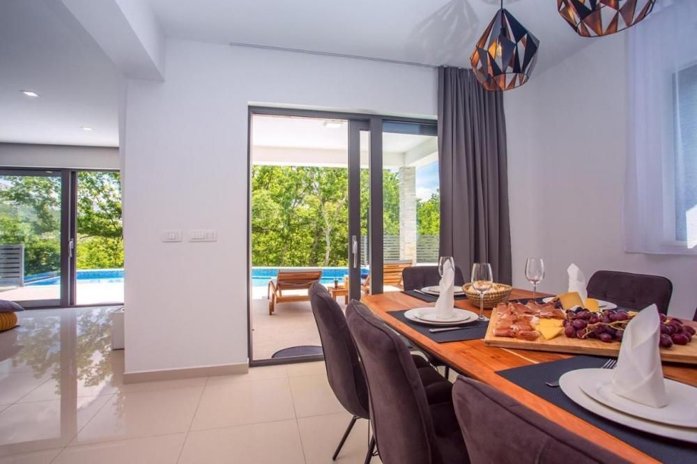 Вилла в Омише, Хорватия, 250 м² - фото 15