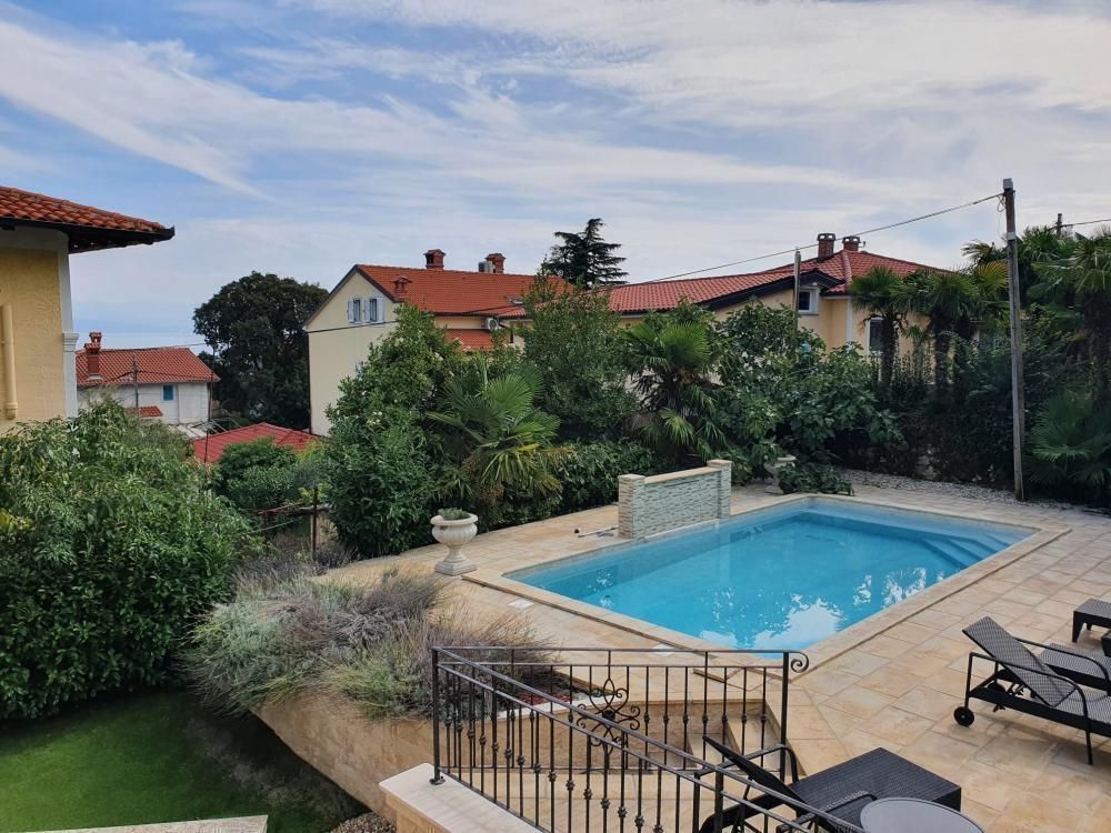 Вилла в Ловране, Хорватия, 600 м² - фото 16