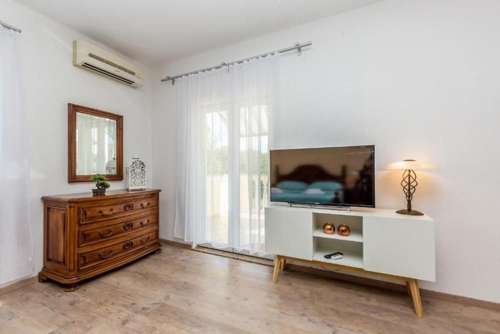 Отель, гостиница в Малинска-Дубашнице, Хорватия, 681 м² - фото 16