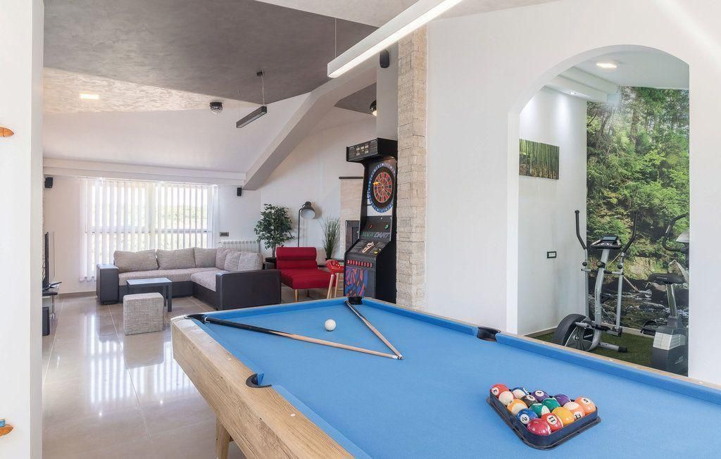 Отель, гостиница Valtura, Хорватия, 600 м² - фото 16