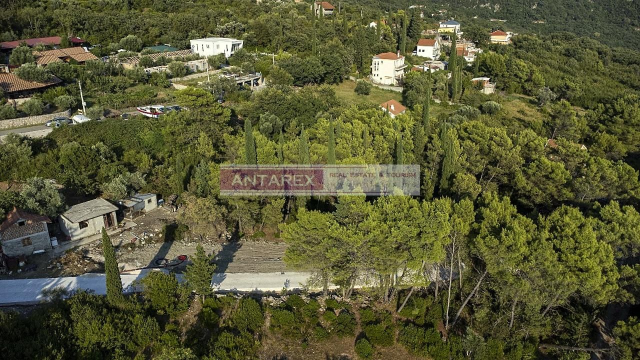 Земля в Херцег-Нови, Черногория, 1 830 м² - фото 4