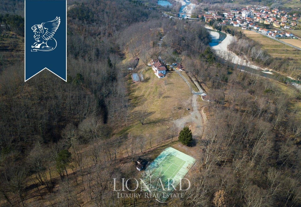 Вилла в Фивиццано, Италия, 611 м² - фото 2