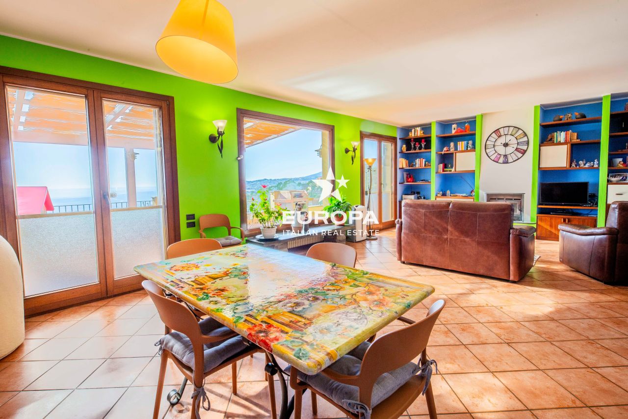 Вилла в Сан-Ремо, Италия, 200 м² - фото 9