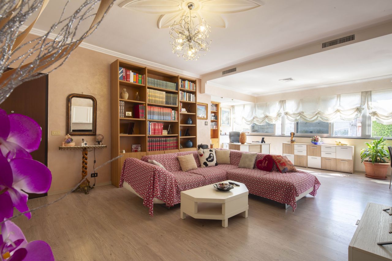 Пентхаус в Сан-Ремо, Италия, 149 м² - фото 2