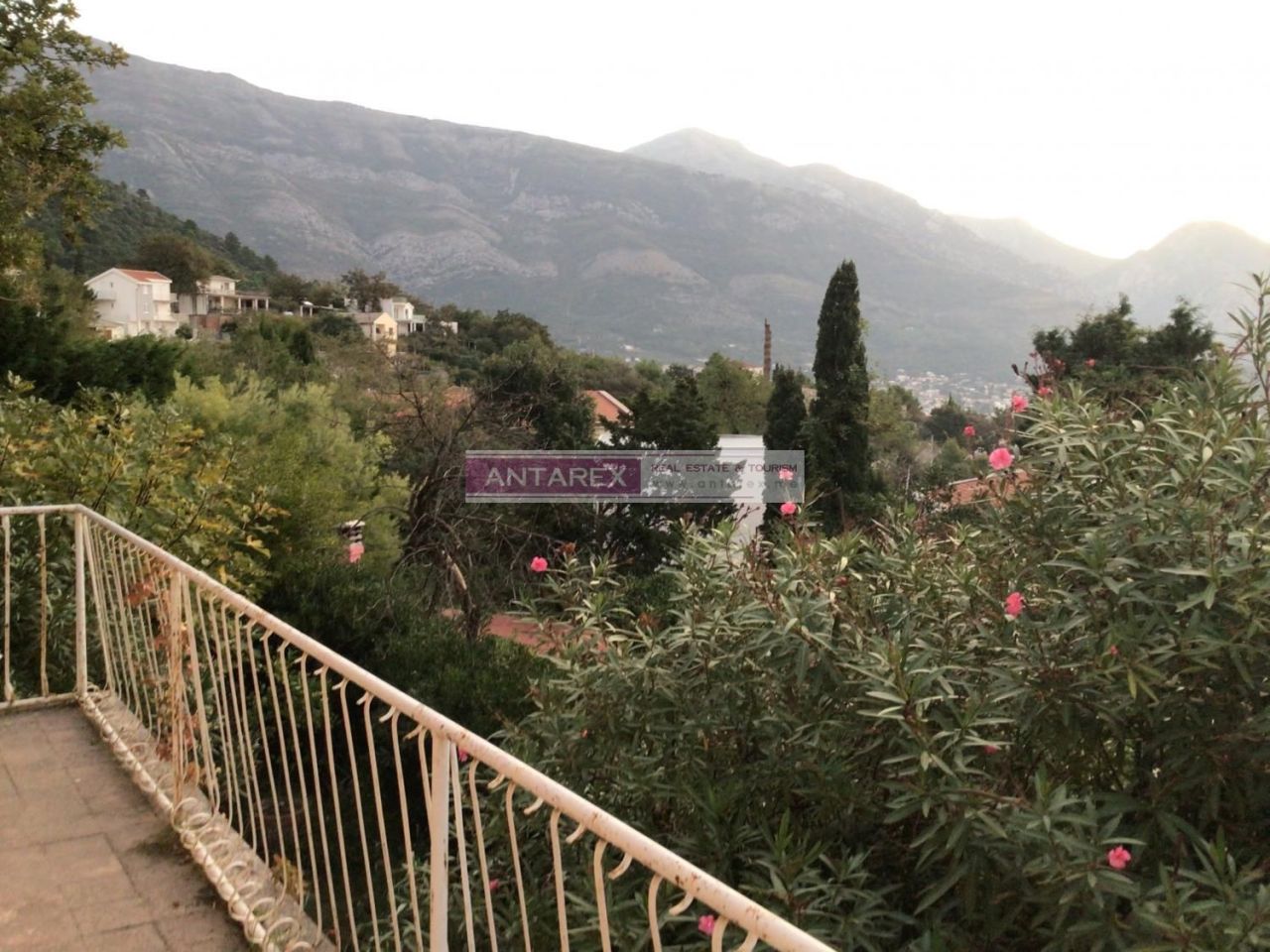 Вилла в Сутоморе, Черногория, 260 м² - фото 5