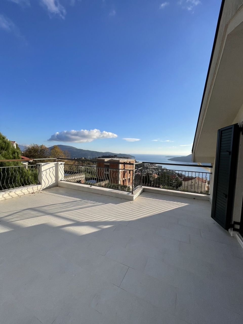 Вилла в Херцег-Нови, Черногория, 201 м² - фото 12