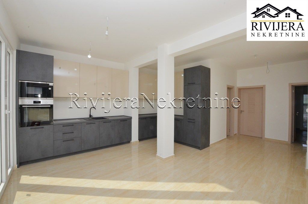 Квартира в Херцег-Нови, Черногория, 68 м² - фото 16