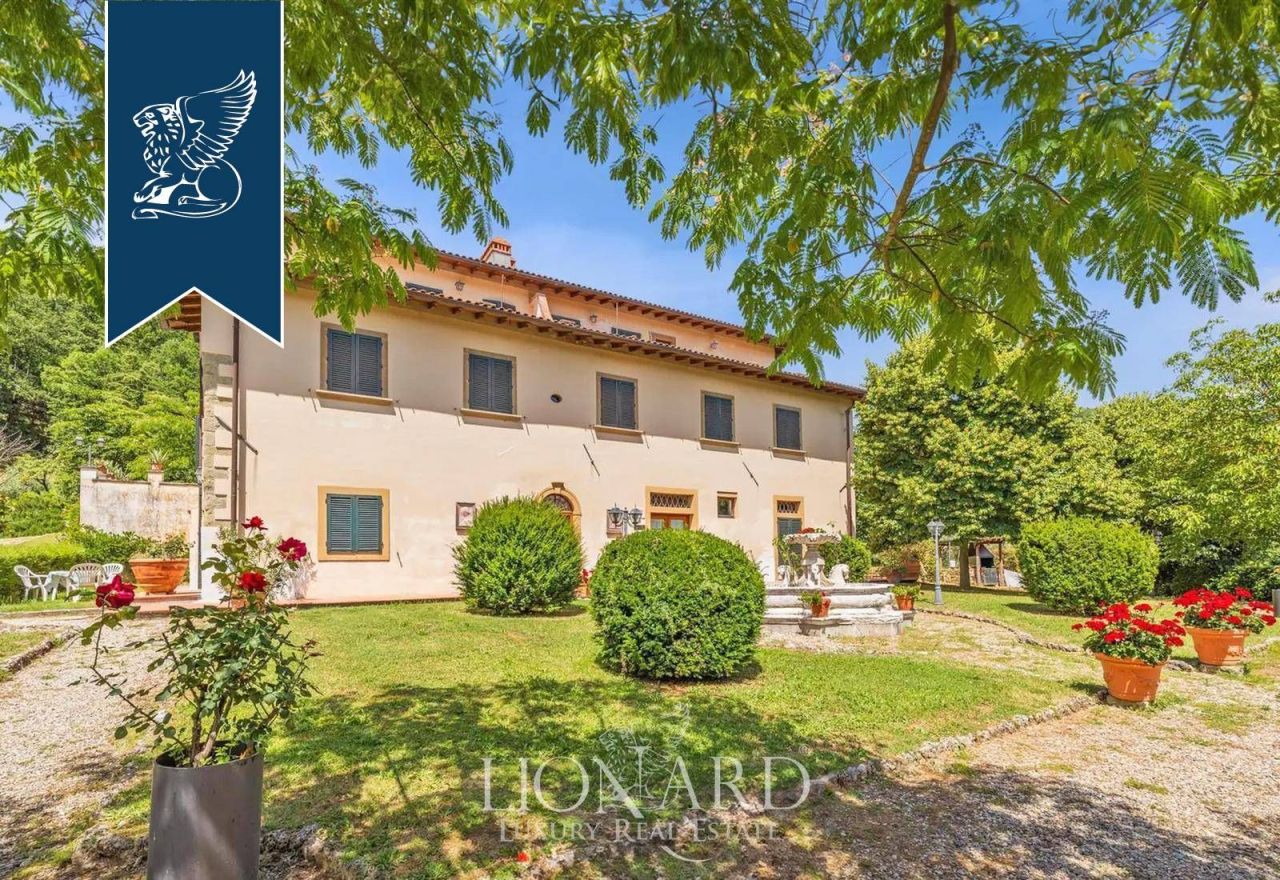 Вилла во Флоренции, Италия, 4 100 м² - фото 2