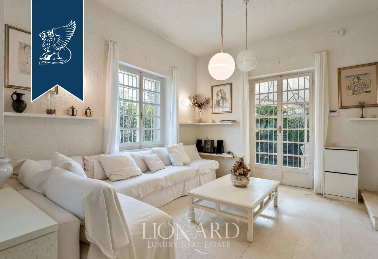 Вилла в Форте деи Марми, Италия, 150 м² - фото 2