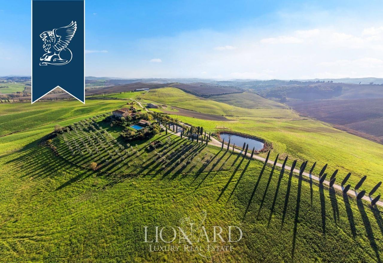 Ферма в Трекуанде, Италия, 750 м² - фото 3