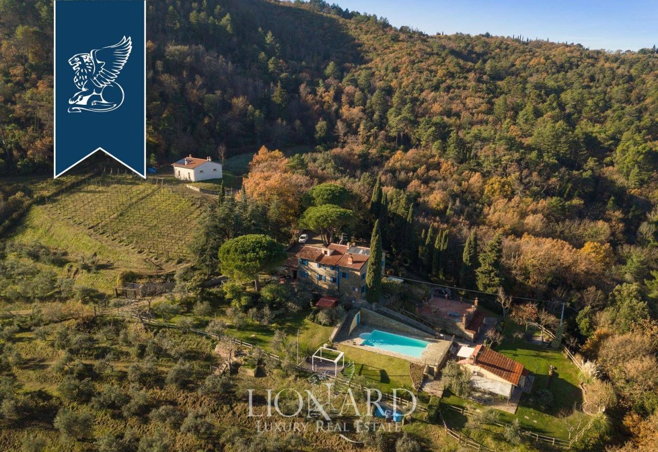 Отель, гостиница в Ареццо, Италия, 540 м² - фото 3