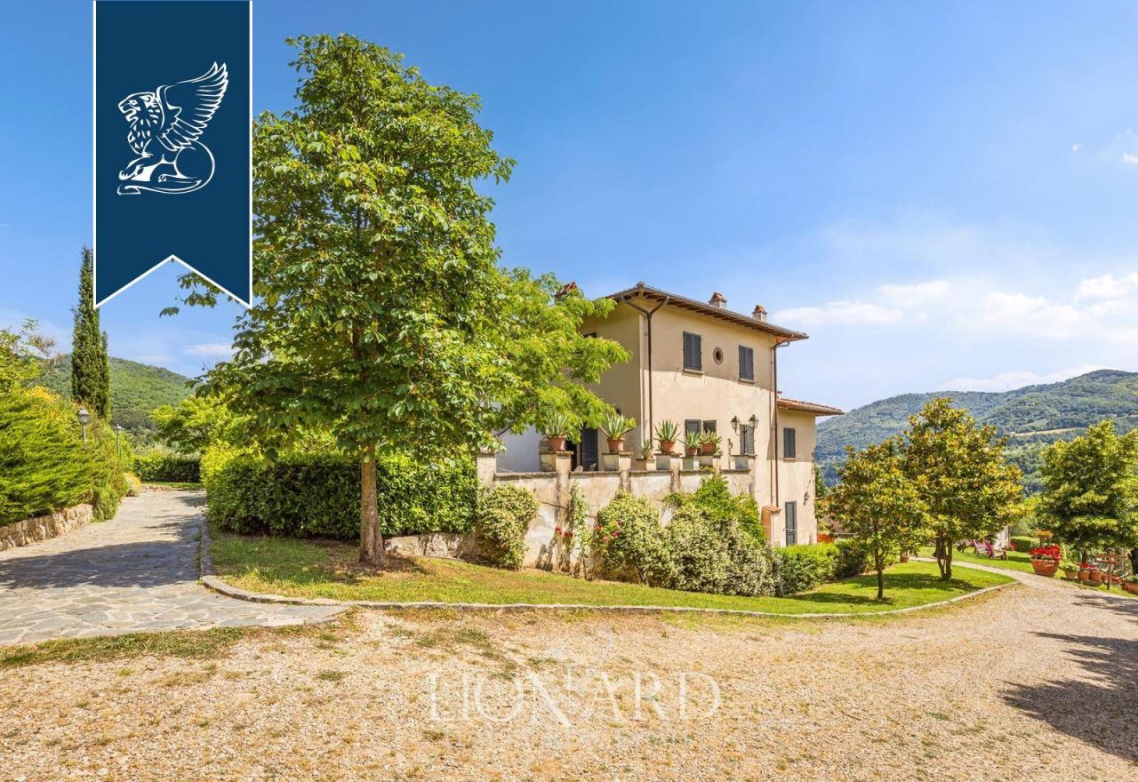 Вилла во Флоренции, Италия, 4 100 м² - фото 8