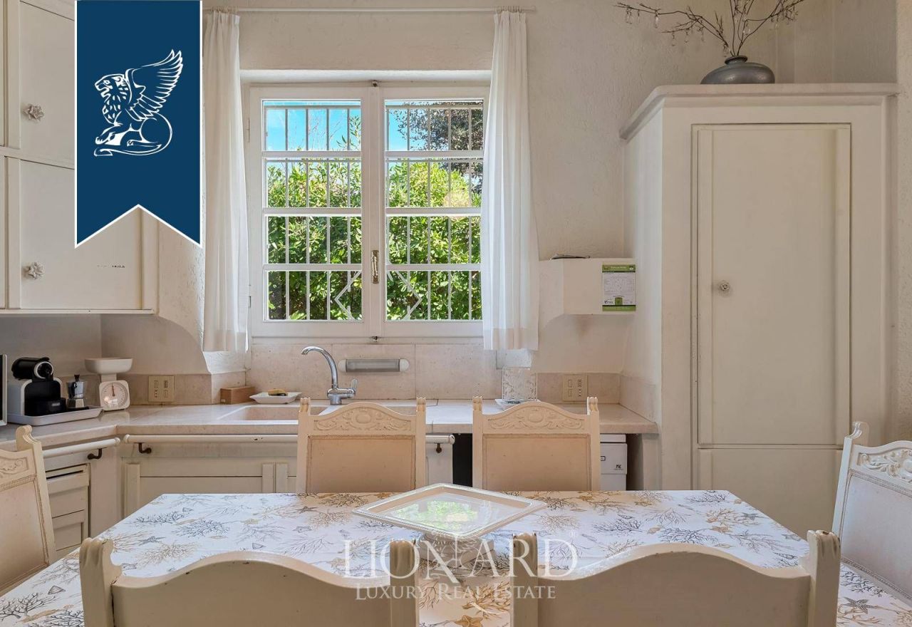 Вилла в Форте деи Марми, Италия, 150 м² - фото 8