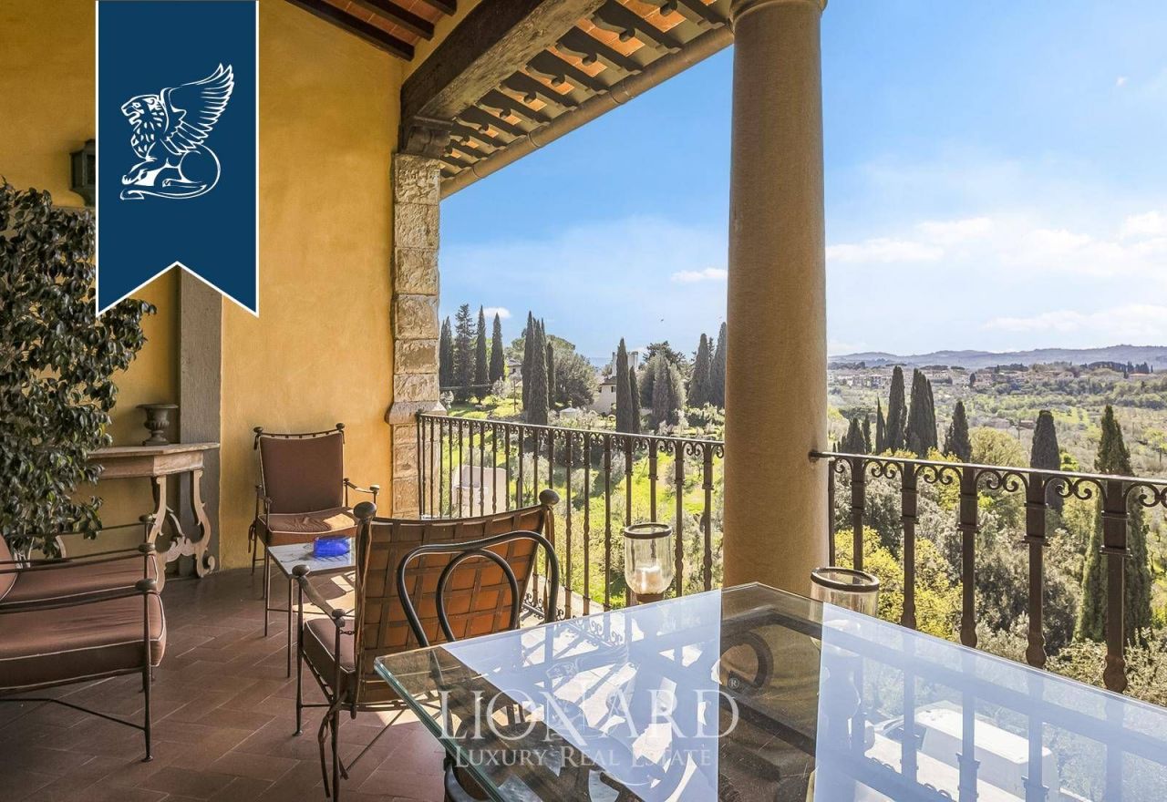 Вилла во Флоренции, Италия, 1 200 м² - фото 13