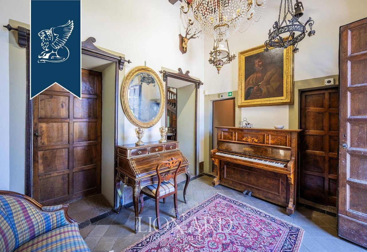 Вилла в Ареццо, Италия, 550 м² - фото 18