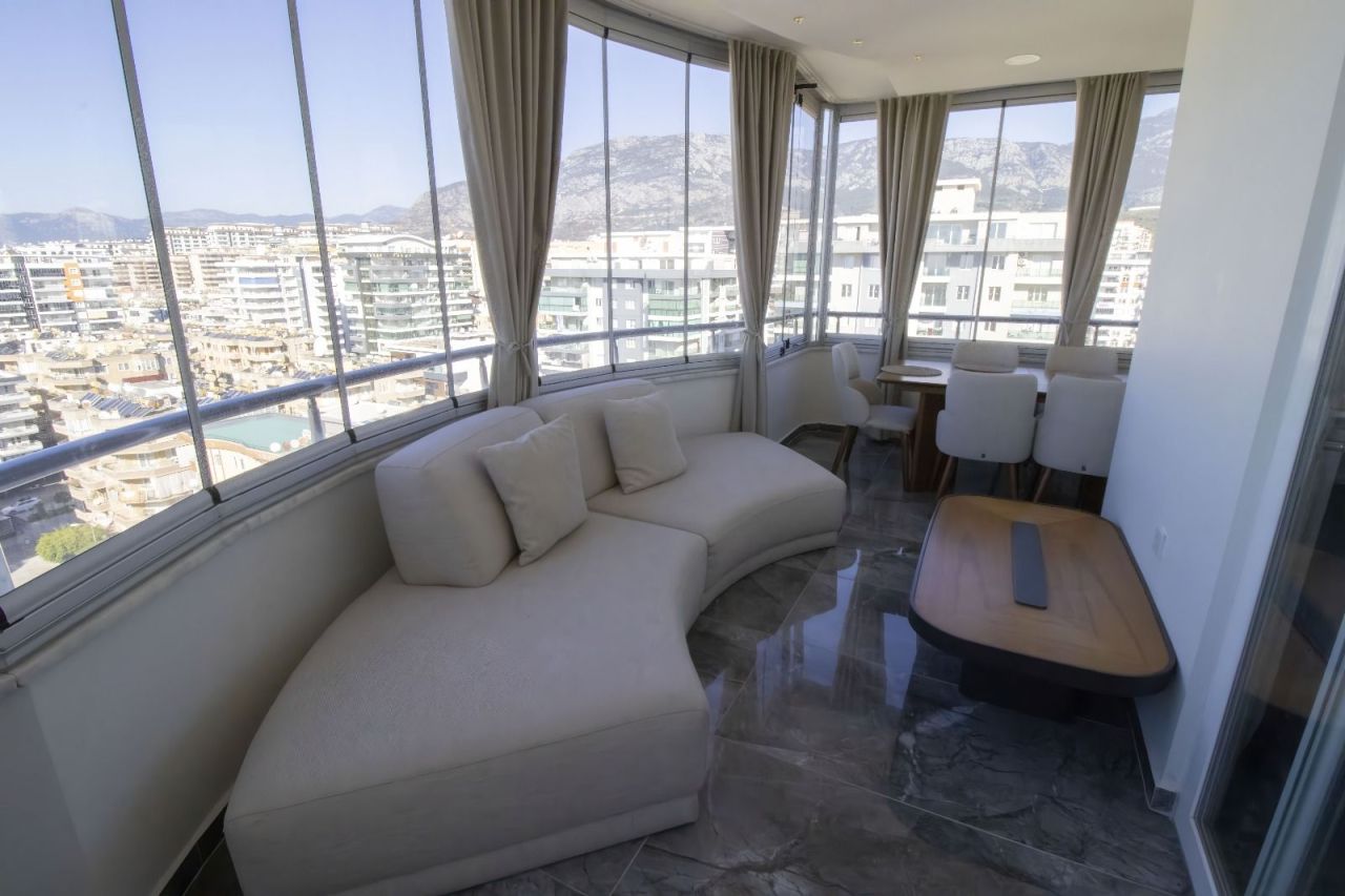 Пентхаус в Алании, Турция, 240 м² - фото 1