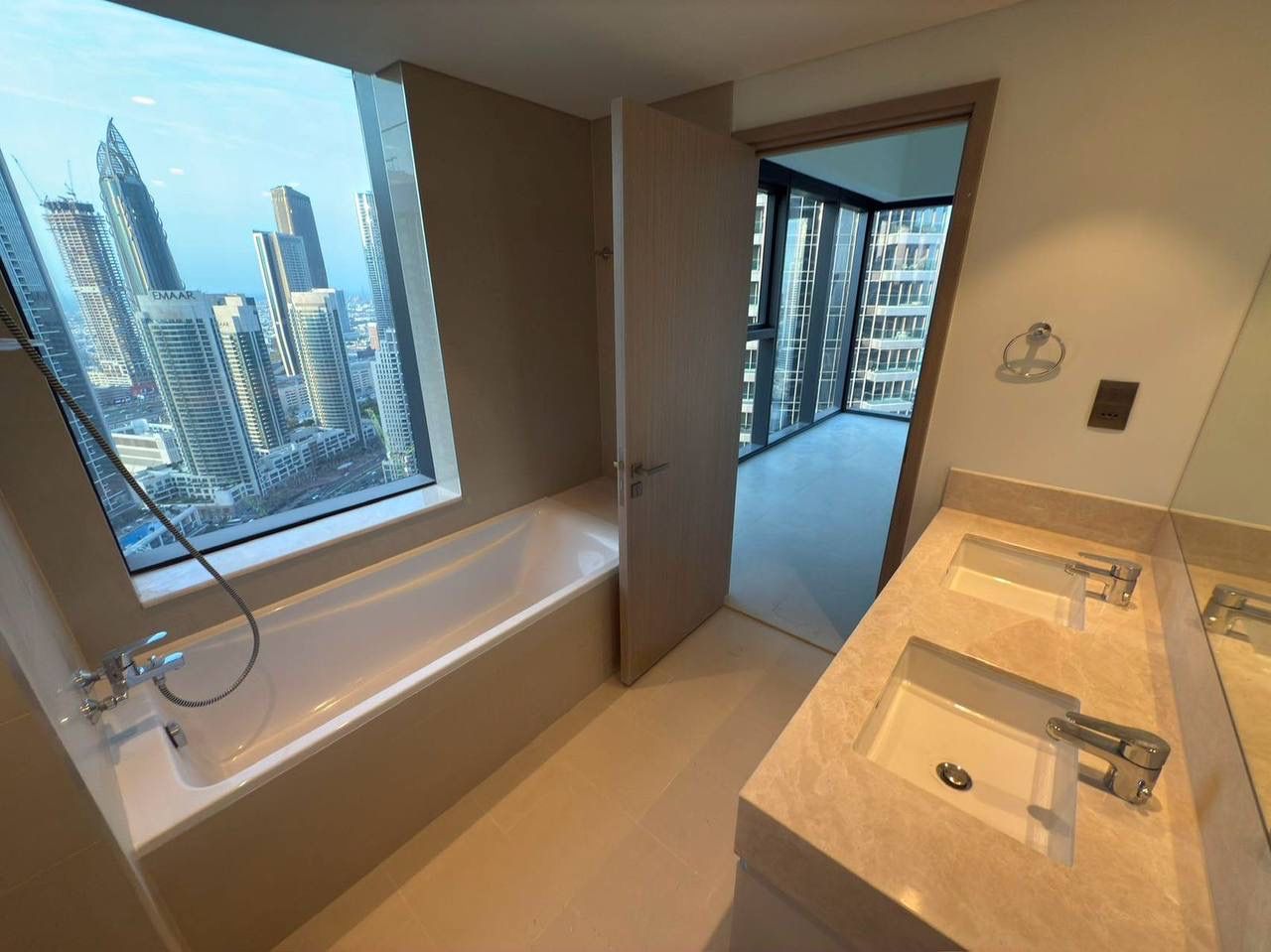 Квартира в Дубае, ОАЭ, 140 м² - фото 16