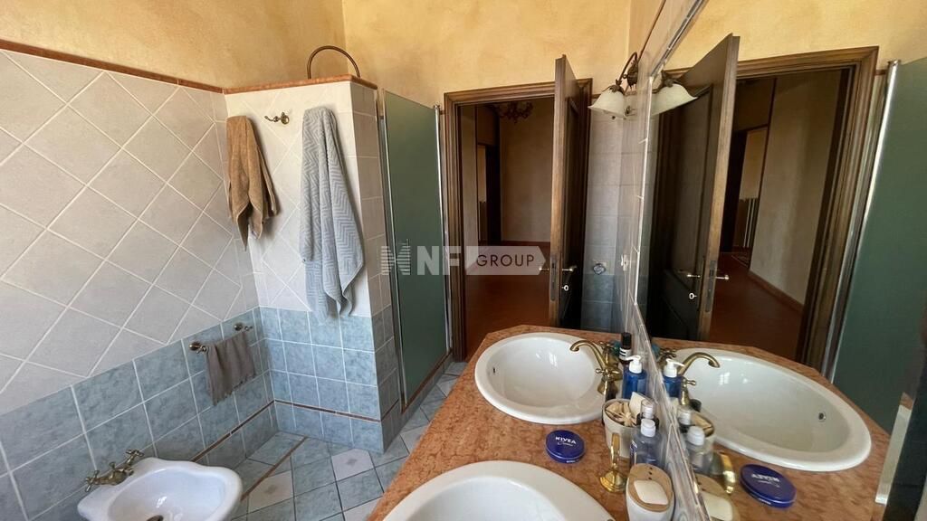 Вилла в Пистое, Италия, 450 м² - фото 5