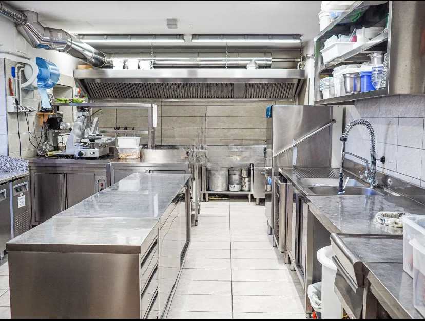 Отель, гостиница в Тренто, Италия, 354 м² - фото 8