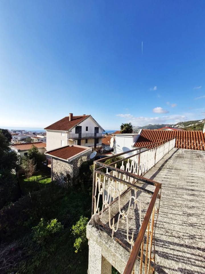 Дом в Добра Воде, Черногория, 249 м² - фото 2