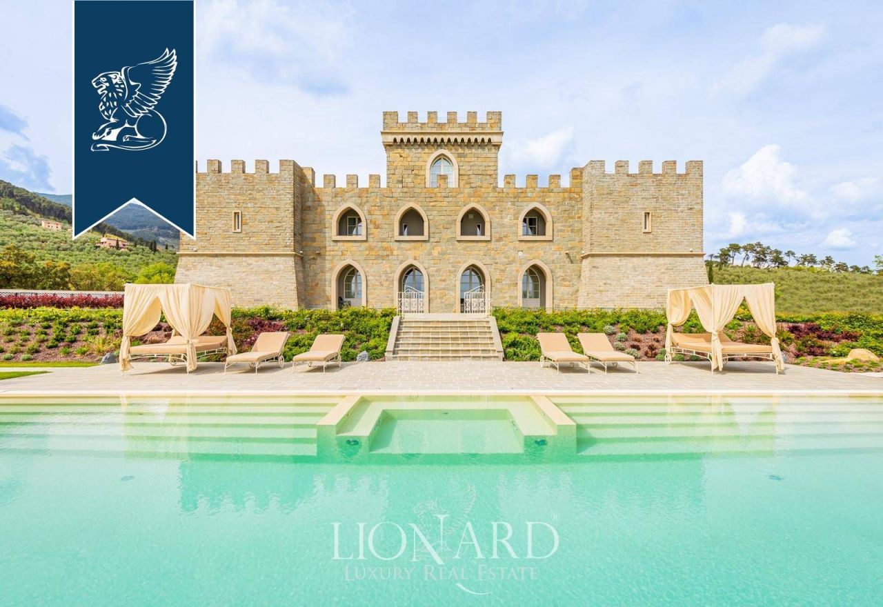 Замок в Пизе, Италия, 975 м² - фото 2