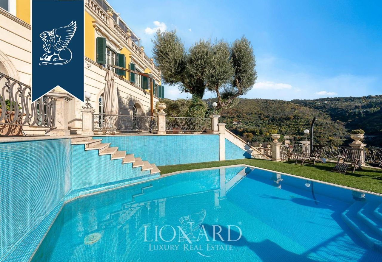 Вилла в Риме, Италия, 800 м² - фото 2