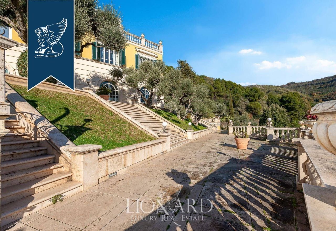 Вилла в Риме, Италия, 800 м² - фото 6