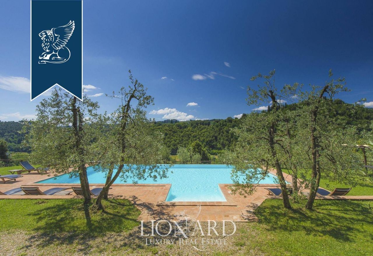 Вилла в Ареццо, Италия, 900 м² - фото 9