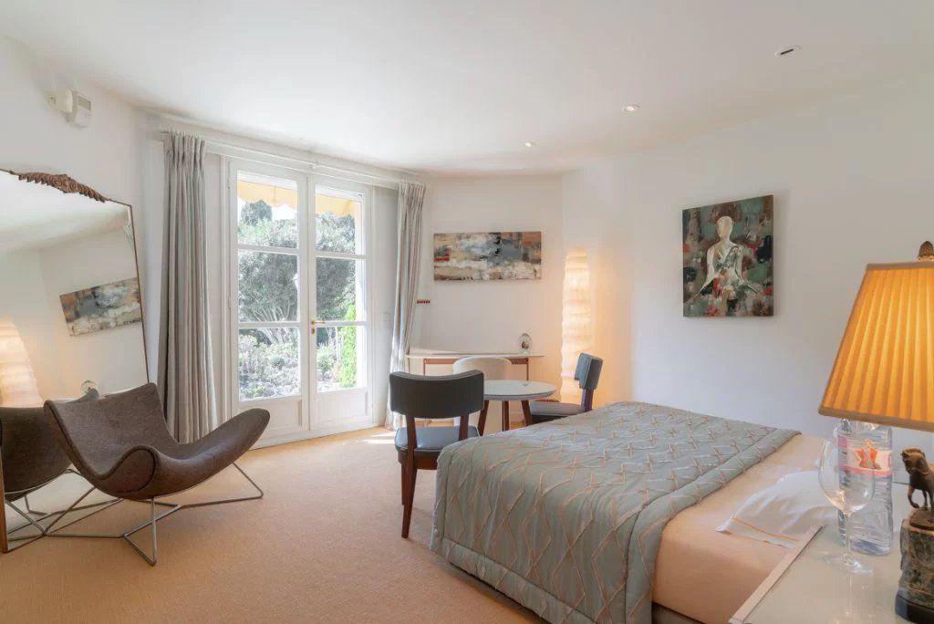 Вилла в Антибе, Франция, 450 м² - фото 12