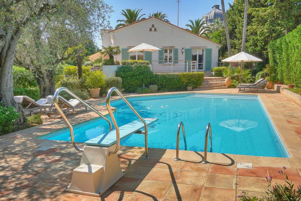 Вилла в Каннах, Франция, 207 м² - фото 8