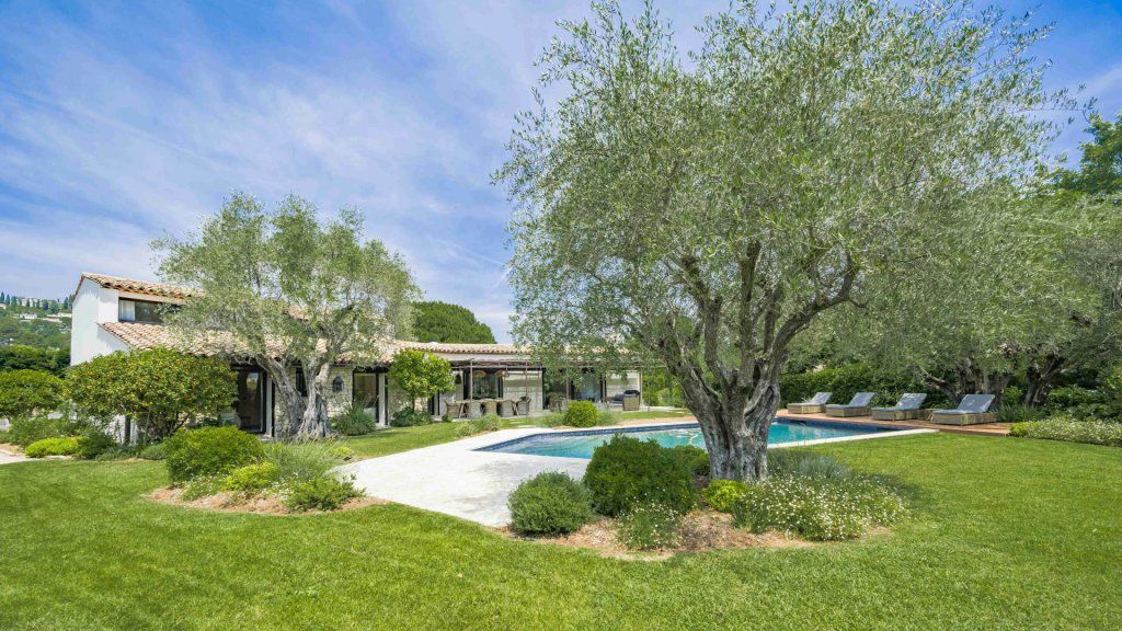 Вилла в Мужене, Франция, 300 м² - фото 2